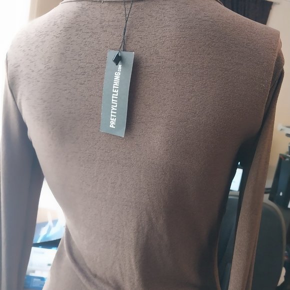 PRETTY LITTLE THING.COM - Picture 4 of 7